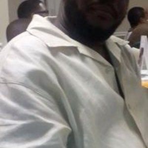 Meet your Posher, Warren